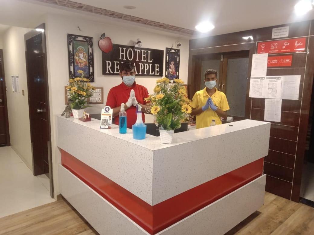 Hotel O Red Apple Ahmedabad Exterior foto